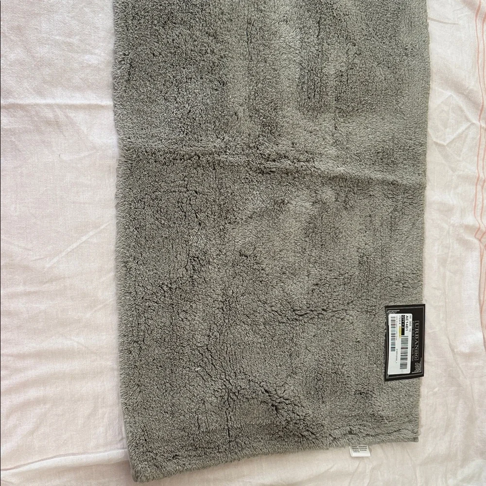 Uttermost Plush Gray Bath Mat